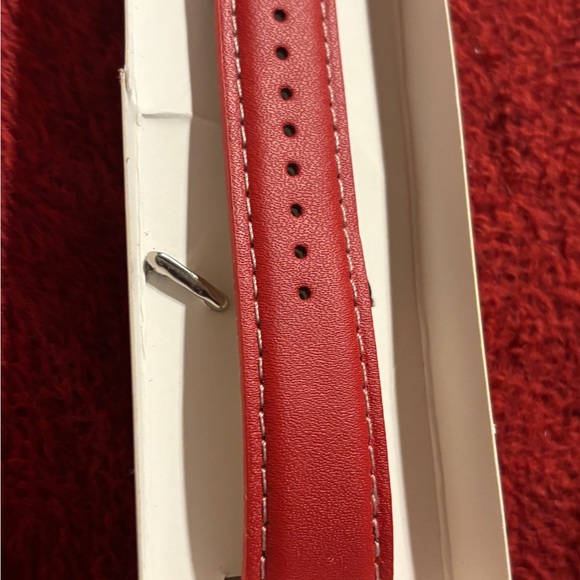 Avon Red Betty Boop Watch with Box . 2008 New - Picture 4 of 7